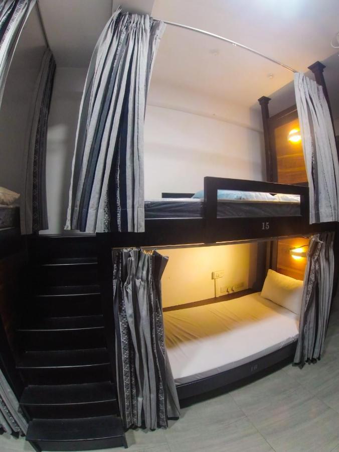 Bed and Breakfast Nap Station Канді Екстер'єр фото