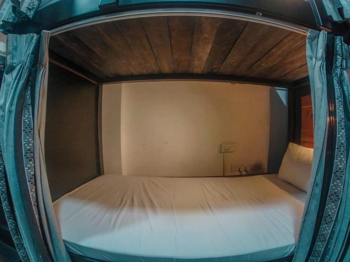 Bed and Breakfast Nap Station Канді Екстер'єр фото