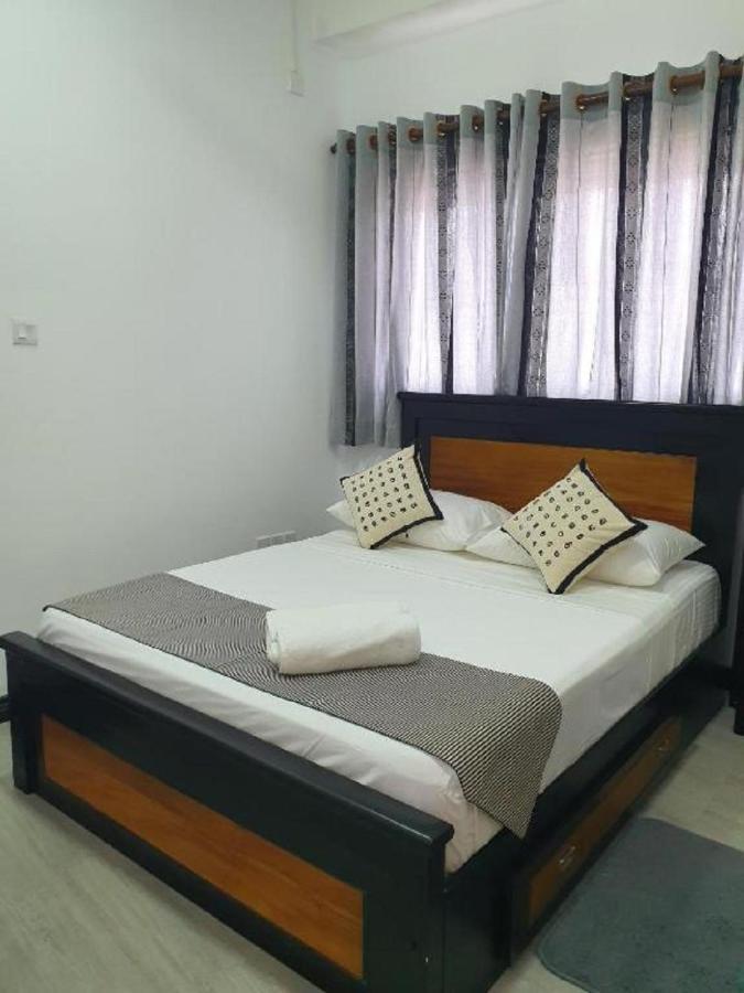 Bed and Breakfast Nap Station Канді Екстер'єр фото
